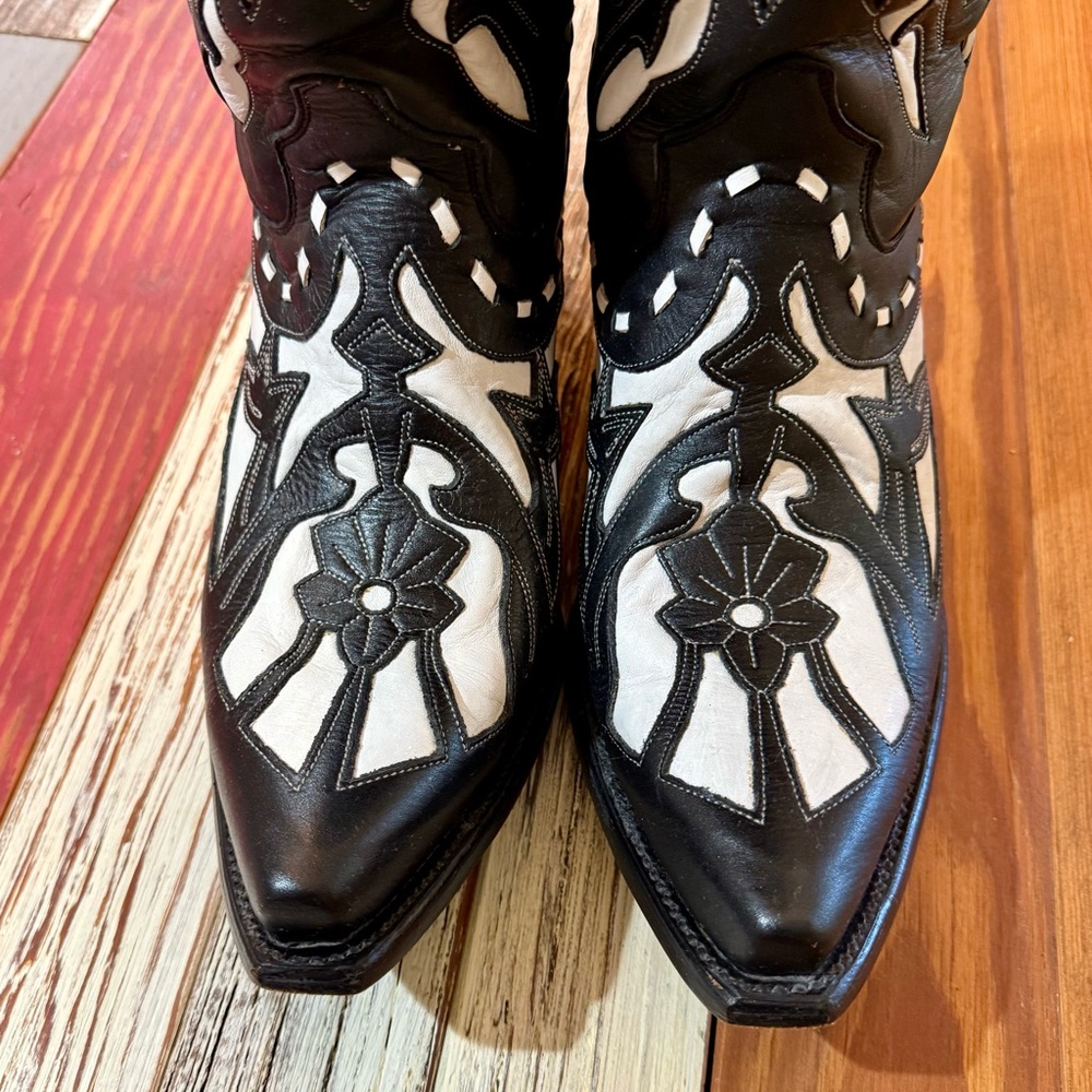 Lane Women's Black and White Western Boots - Picture 3 of 7